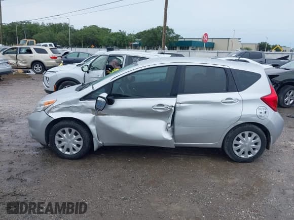✅ 2016 Nissan Note S • VIN: 3N1CE2CP6GL409610 • Lot: 42404655. Listed on IAAI with 70,507 mi. Free auction sales archive from the USA and detailed vehicle history report at DreamBid. Image 14.