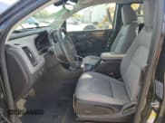 ✅ 2020 Chevrolet Colorado 4WD Work Truck • VIN: 1GCHTBEAXL1240498 • Lot: 83951355. Wystawiony na Copart z przebiegiem 99 997 mil. Bezpłatny archiwum sprzedaży aukcyjnych z USA i szczegółowy raport historii pojazdu na DreamBid. Zdjęcie 7.