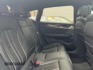 ✅ 2018 BMW 6 Series 640i xDrive • VIN: WBAJV6C52JBK07251 • Lot: 44818483. Wystawiony na Copart z przebiegiem 35 100 mil. Bezpłatny archiwum sprzedaży aukcyjnych z USA i szczegółowy raport historii pojazdu na DreamBid. Zdjęcie 6.