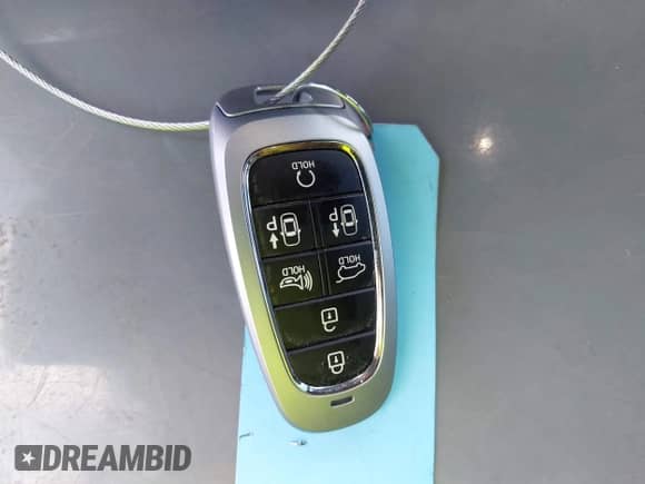 2025 Hyundai Palisade Calligraphy with VIN KM8R74GE7SU849268, listed as a IAAI auction lot 42682110 with 2,010 mi miles and . Bid and sale history available at DreamBid. Image 11.