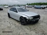 ✅ 2018 BMW 3 Series 340i • VIN: WBA8B3C59JK384613 • Lot: 51795395. Wystawiony na Copart z przebiegiem 42 888 mil. Bezpłatny archiwum sprzedaży aukcyjnych z USA i szczegółowy raport historii pojazdu na DreamBid. Zdjęcie 10.