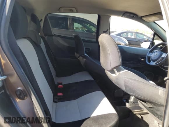 ✅ 2012 Toyota Yaris L • VIN: JTDKTUD39CD530959 • Лот: 91146595. Опубликован ранее на Copart с пробегом 182 507 миль. Бесплатный доступ к архиву аукционных продаж из США и подробный отчёт об истории автомобиля на DreamBid. Изображение 10.