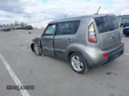 ✅ 2011 Kia Soul + • VIN: KNDJT2A28B7223226 • Лот: 43518354. Опубликован ранее на IAAI с пробегом 185 281 миль. Бесплатный доступ к архиву аукционных продаж из США и подробный отчёт об истории автомобиля на DreamBid. Изображение 3.