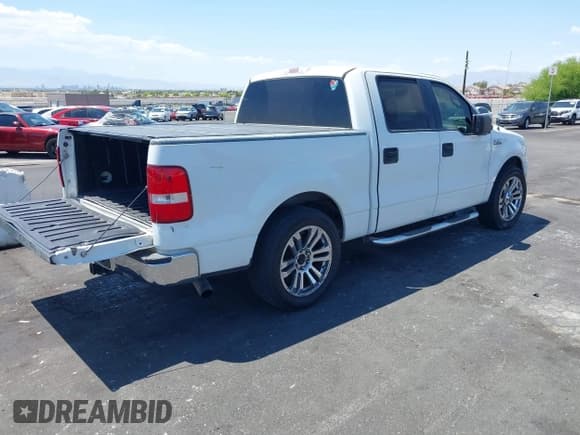 ✅ 2005 Ford F-150 XLT • VIN: 1FTRW12W55KC15429 • Lot: 42485246. Listed on IAAI with 251,954 mi. Free auction sales archive from the USA and detailed vehicle history report at DreamBid. Image 4.