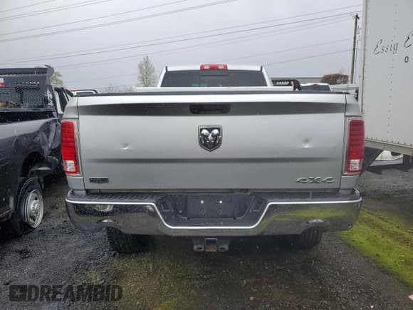 ✅ 2013 Ram 3500 • VIN: 3C63R3JT1DG527406 • Лот: 51800435. Опубликован ранее на Copart с пробегом 155 583 миль. Бесплатный доступ к архиву аукционных продаж из США и подробный отчёт об истории автомобиля на DreamBid. Изображение 6.