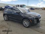 ✅ 2025 Cadillac XT4 FWD Premium Luxury • VIN: 1GYFZCR46SF160711 • Lot: 55175245. Wystawiony na Copart z przebiegiem 5 176 mil. Bezpłatny archiwum sprzedaży aukcyjnych z USA i szczegółowy raport historii pojazdu na DreamBid. Zdjęcie 4.