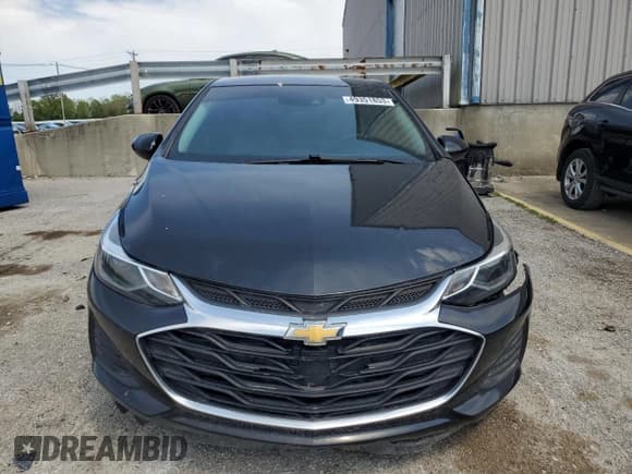 ✅ 2019 Chevrolet Cruze LT • VIN: 1G1BE5SM5K7123884 • Lot: 49351853. Listed on Copart with 77,009 mi. Free auction sales archive from the USA and detailed vehicle history report at DreamBid. Image 5.