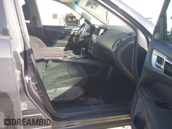 ✅ 2014 Nissan Pathfinder SV • VIN: 5N1AR2MN4EC654030 • Lot: 41797650. Listed on IAAI with 129,731 mi. Free auction sales archive from the USA and detailed vehicle history report at DreamBid. Image 5.