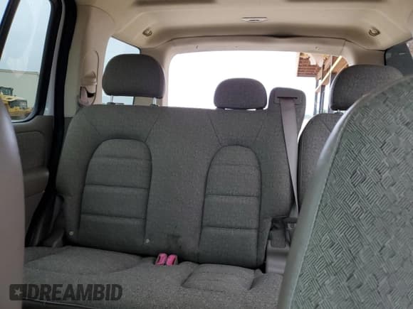 ✅ 2004 Ford Explorer XLS • VIN: 1FMZU62K44UB44402 • Lot: 67911125. Wystawiony na Copart z przebiegiem 97 666 mil. Bezpłatny archiwum sprzedaży aukcyjnych z USA i szczegółowy raport historii pojazdu na DreamBid. Zdjęcie 10.