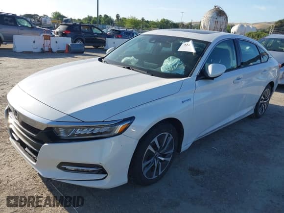 ✅ 2019 Honda Accord EX • VIN: 1HGCV3F42KA008240 • Лот: 42214381. Опубликован ранее на IAAI с пробегом 33 360 миль. Бесплатный доступ к архиву аукционных продаж из США и подробный отчёт об истории автомобиля на DreamBid. Изображение 2.