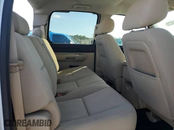 2011 Chevrolet Silverado 1500 LT with VIN 3GCPCSEA6BG308808, listed as a Copart auction lot 86218235 with 109,061 mi miles and Salvage title. Bid and sale history available at DreamBid. Image 10.