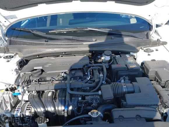 ✅ 2025 Hyundai Elantra SEL Sport • VIN: KMHLM4DG8SU868562 • Lot: 43215752. Listed on IAAI with 6,517 mi. Free auction sales archive from the USA and detailed vehicle history report at DreamBid. Image 10.