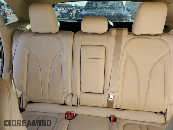 ✅ 2016 Lincoln MKC Reserve • VIN: 5LMTJ3DH2GUJ23385 • Lot: 92206785. Wystawiony na Copart z przebiegiem 70 510 mil. Bezpłatny archiwum sprzedaży aukcyjnych z USA i szczegółowy raport historii pojazdu na DreamBid. Zdjęcie 10.