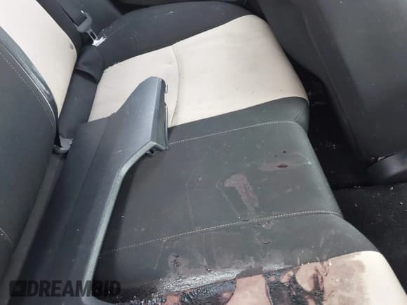 ✅ 2017 Honda Civic Sport • VIN: SHHFK7H47HU206058 • Lot: 41303683. Wystawiony na IAAI z przebiegiem 104 522 mil. Bezpłatny archiwum sprzedaży aukcyjnych z USA i szczegółowy raport historii pojazdu na DreamBid. Zdjęcie 18.