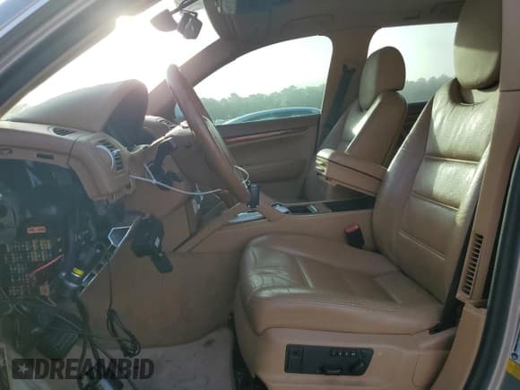 ✅ 2008 Porsche Cayenne • VIN: WP1AA29P78LA28206 • Lot: 83856905. Wystawiony na Copart z przebiegiem Nie podano. Bezpłatny archiwum sprzedaży aukcyjnych z USA i szczegółowy raport historii pojazdu na DreamBid. Zdjęcie 7.