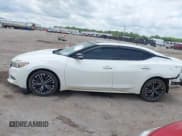 ✅ 2017 Nissan Maxima SL • VIN: 1N4AA6AP5HC410308 • Lot: 42444427. Wystawiony na IAAI z przebiegiem 95 977 mil. Bezpłatny archiwum sprzedaży aukcyjnych z USA i szczegółowy raport historii pojazdu na DreamBid. Zdjęcie 15.