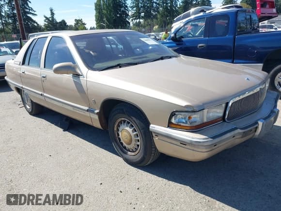 ✅ 1995 Buick Roadmaster Collectors Edition • VIN: 1G4BN52P3SR403580 • Lot: 42850692. Wystawiony na IAAI z przebiegiem 95 738 mil. Bezpłatny archiwum sprzedaży aukcyjnych z USA i szczegółowy raport historii pojazdu na DreamBid. Zdjęcie 1.