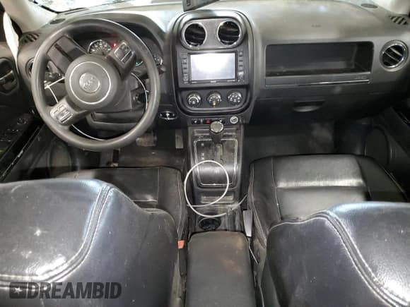 ✅ 2012 Jeep Patriot Limited • VIN: 1C4NJRCB7CD603870 • Lot: 44593145. Listed on Copart with 147,676 mi. Free auction sales archive from the USA and detailed vehicle history report at DreamBid. Image 8.