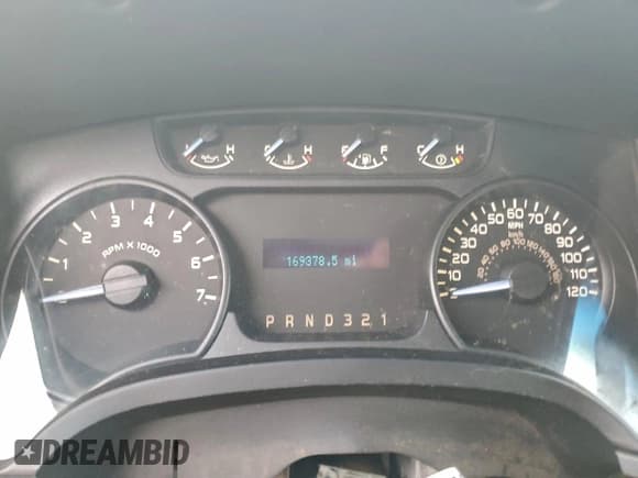 ✅ 2012 Ford F-150 XL • VIN: 1FTMF1CM3CKD79671 • Lot: 95178235. Listed on Copart with 169,378 mi. Free auction sales archive from the USA and detailed vehicle history report at DreamBid. Image 9.