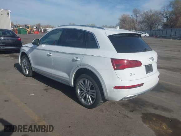 ✅ 2018 Audi Q5 Prestige • VIN: WA1CNAFYXJ2027305 • Lot: 41962321. Listed on IAAI with 24,465 mi. Free auction sales archive from the USA and detailed vehicle history report at DreamBid. Image 3.