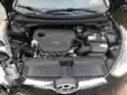 2017 Hyundai Veloster z VIN KMHTC6AD1HU316967, wystawiony jako Copart lot #70850482 z przebiegiem 52 846 mil mil oraz . Historia ofert i sprzedaży dostępna na DreamBid. Obrazek 12.