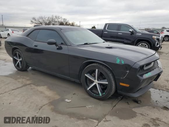 ✅ 2010 Dodge Challenger SE • VIN: 2B3CJ4DV0AH159879 • Lot: 45016735. Wystawiony na Copart z przebiegiem 192 201 mil. Bezpłatny archiwum sprzedaży aukcyjnych z USA i szczegółowy raport historii pojazdu na DreamBid. Zdjęcie 4.