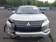 ✅ 2022 Mitsubishi Outlander SE • VIN: JA4J4UA8XNZ021164 • Lot: 43107120. Listed on IAAI with 206,488 mi. Free auction sales archive from the USA and detailed vehicle history report at DreamBid. Image 12.