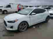 2019 Hyundai Veloster 2.0 z VIN KMHTG6AF4KU008804, wystawiony jako Copart lot #47407425 z przebiegiem 135 729 mil mil oraz Szkoda całkowita • Salvage title. Historia ofert i sprzedaży dostępna na DreamBid. Obrazek 1.