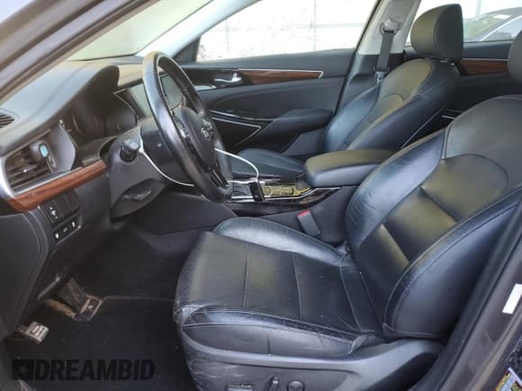 ✅ 2017 Kia Cadenza Premium • VIN: KNALB4J15H5072412 • Лот: 84930305. Опубликован ранее на Copart с пробегом 122 104 миль. Бесплатный доступ к архиву аукционных продаж из США и подробный отчёт об истории автомобиля на DreamBid. Изображение 7.