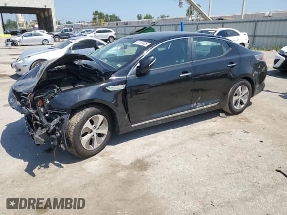 ✅ 2014 Kia Optima LX • VIN: KNAGM4AD5E5066675 • Lot: 67451325. Listed on Copart with 98,869 mi. Free auction sales archive from the USA and detailed vehicle history report at DreamBid. Image 1.