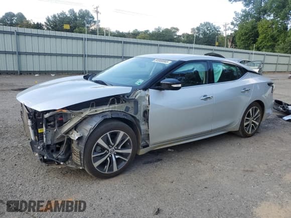 ✅ 2019 Nissan Maxima SL • VIN: 1N4AA6AV6KC361979 • Lot: 84980865. Wystawiony na Copart z przebiegiem 87 817 mil. Bezpłatny archiwum sprzedaży aukcyjnych z USA i szczegółowy raport historii pojazdu na DreamBid. Zdjęcie 1.