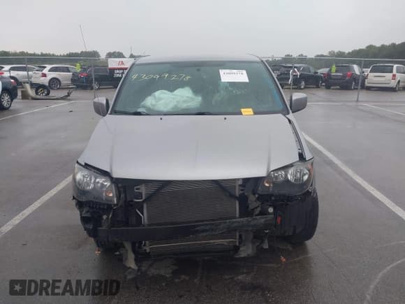 ✅ 2015 Dodge Grand Caravan R/T • VIN: 2C4RDGEG8FR704651 • Лот: 43099278. Опубликован ранее на IAAI с пробегом 187 475 миль. Бесплатный доступ к архиву аукционных продаж из США и подробный отчёт об истории автомобиля на DreamBid. Изображение 13.