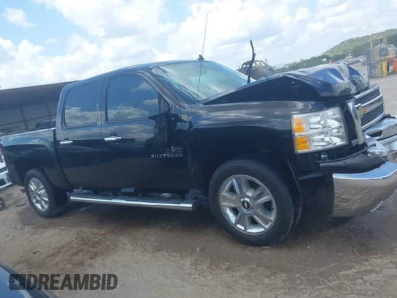 2013 Chevrolet Silverado 1500 LT с VIN 3GCPCSE0XDG357505, выставлен на аукционе IAAI как лот 43023130 с пробегом 109 112 миль миль и . История ставок и продаж доступна на DreamBid. Изображение 12.