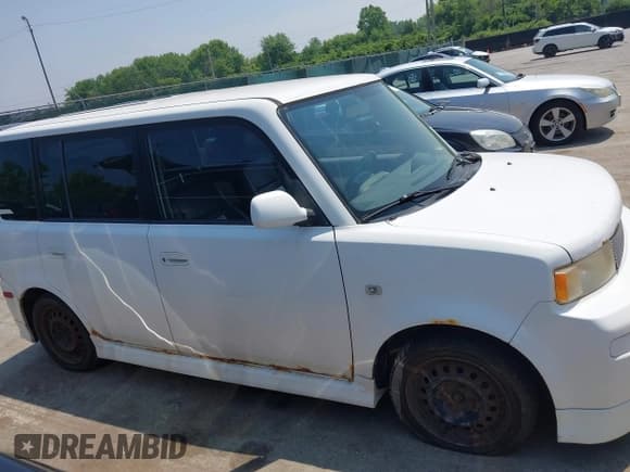 ✅ 2005 Scion xB • VIN: JTLKT334454012835 • Лот: 42737882. Опубликован ранее на IAAI с пробегом 156 455 миль. Бесплатный доступ к архиву аукционных продаж из США и подробный отчёт об истории автомобиля на DreamBid. Изображение 14.