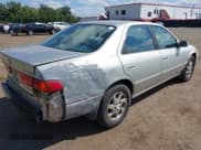 ✅ 2001 Toyota Camry CE • VIN: 4T1BG22K31U028704 • Lot: 43063274. Wystawiony na IAAI z przebiegiem 177 446 mil. Bezpłatny archiwum sprzedaży aukcyjnych z USA i szczegółowy raport historii pojazdu na DreamBid. Zdjęcie 4.