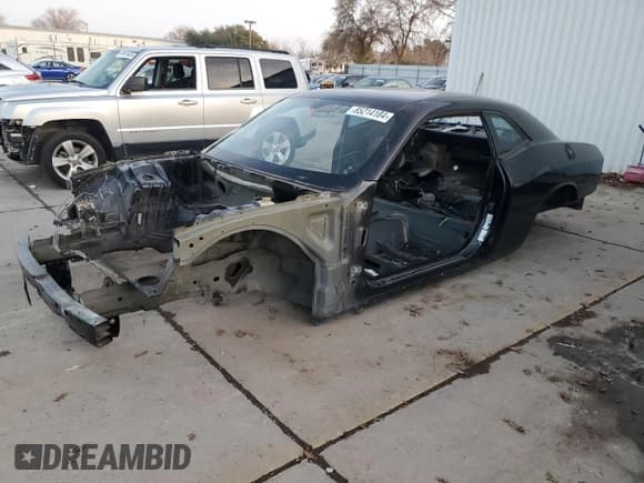 ✅ 2010 Dodge Challenger R/T Classic • VIN: 2B3CJ5DT5AH199492 • Lot: 85214184. Wystawiony na Copart z przebiegiem Nie podano. Bezpłatny archiwum sprzedaży aukcyjnych z USA i szczegółowy raport historii pojazdu na DreamBid. Zdjęcie 1.