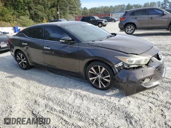 ✅ 2016 Nissan Maxima Platinum • VIN: 1N4AA6AP5GC441993 • Lot: 82742805. Listed on Copart with 189,336 mi. Free auction sales archive from the USA and detailed vehicle history report at DreamBid. Image 4.