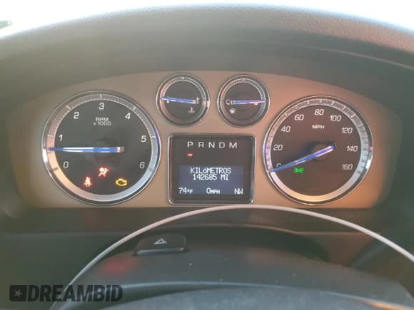 ✅ 2013 Cadillac Escalade ESV Platinum Edition • VIN: 1GYS3KEF2DR120385 • Лот: 81648414. Опубликован ранее на Copart с пробегом 142 685 миль. Бесплатный доступ к архиву аукционных продаж из США и подробный отчёт об истории автомобиля на DreamBid. Изображение 9.