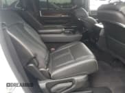 ✅ 2022 Jeep Grand Wagoneer Series II • VIN: 1C4SJVFJ8NS106467 • Lot: 68205595. Wystawiony na Copart z przebiegiem 86 611 mil. Bezpłatny archiwum sprzedaży aukcyjnych z USA i szczegółowy raport historii pojazdu na DreamBid. Zdjęcie 11.