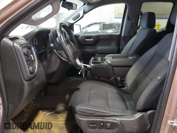 ✅ 2019 Chevrolet Silverado 1500 LT • VIN: 1GCRYDEK3KZ254995 • Lot: 63298495. Wystawiony na Copart z przebiegiem 172 256 mil. Bezpłatny archiwum sprzedaży aukcyjnych z USA i szczegółowy raport historii pojazdu na DreamBid. Zdjęcie 7.