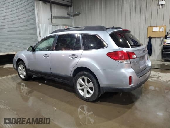 ✅ 2014 Subaru Outback Premium • VIN: 4S4BRBCC8E3230533 • Lot: 92464705. Wystawiony na Copart z przebiegiem 79 450 mil. Bezpłatny archiwum sprzedaży aukcyjnych z USA i szczegółowy raport historii pojazdu na DreamBid. Zdjęcie 2.