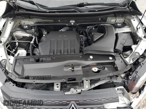 ✅ 2022 Mitsubishi Eclipse Cross SE • VIN: JA4ATWAA1NZ066303 • Lot: 46304885. Listed on Copart with 57,017 mi. Free auction sales archive from the USA and detailed vehicle history report at DreamBid. Image 12.