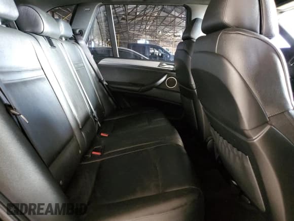 ✅ 2013 BMW X5 M • VIN: 5YMGY0C58D0C11770 • Лот: 72452824. Опубликован ранее на Copart с пробегом 131 980 миль. Бесплатный доступ к архиву аукционных продаж из США и подробный отчёт об истории автомобиля на DreamBid. Изображение 10.