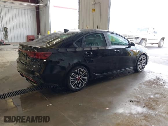 ✅ 2023 Kia Forte GT • VIN: 3KPF44AC2PE520989 • Lot: 43158291. Wystawiony na IAAI z przebiegiem 36 899 mil. Bezpłatny archiwum sprzedaży aukcyjnych z USA i szczegółowy raport historii pojazdu na DreamBid. Zdjęcie 4.