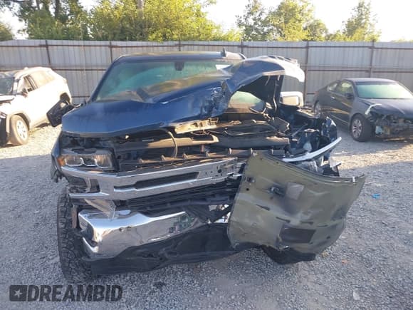 ✅ 2019 Chevrolet Silverado 1500 LT • VIN: 1GCUYDED4KZ136983 • Lot: 43057619. Wystawiony na IAAI z przebiegiem 91 824 mil. Bezpłatny archiwum sprzedaży aukcyjnych z USA i szczegółowy raport historii pojazdu na DreamBid. Zdjęcie 12.