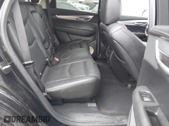 ✅ 2018 Cadillac XT5 Premium Luxury FWD • VIN: 1GYKNERSXJZ222046 • Lot: 43045375. Wystawiony na IAAI z przebiegiem 135 468 mil. Bezpłatny archiwum sprzedaży aukcyjnych z USA i szczegółowy raport historii pojazdu na DreamBid. Zdjęcie 8.