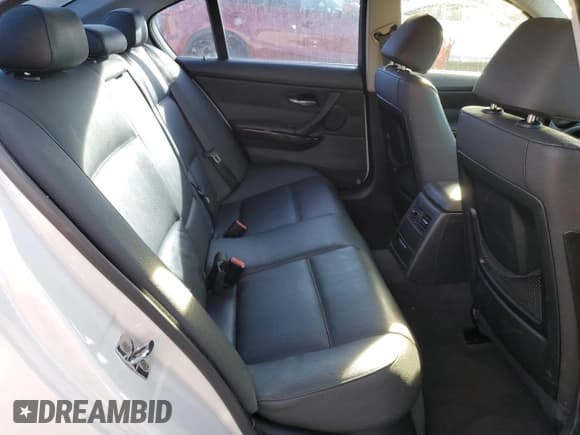 ✅ 2007 BMW 3 Series 335i • VIN: WBAVB73517VH22204 • Lot: 91141985. Listed on Copart with 119,865 mi. Free auction sales archive from the USA and detailed vehicle history report at DreamBid. Image 10.