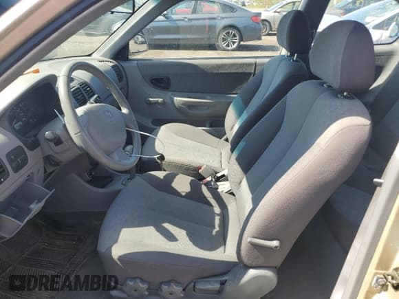 ✅ 2006 Hyundai Accent GS • VIN: KMHCG35C76U357654 • Лот: 57549195. Опубликован ранее на Copart с пробегом 112 331 миль. Бесплатный доступ к архиву аукционных продаж из США и подробный отчёт об истории автомобиля на DreamBid. Изображение 7.