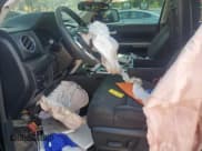 ✅ 2018 Toyota Tundra SR5 • VIN: 5TFEY5F18JX231961 • Лот: 70451115. Опубликован ранее на Copart с пробегом 153 074 миль. Бесплатный доступ к архиву аукционных продаж из США и подробный отчёт об истории автомобиля на DreamBid. Изображение 7.