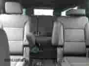 2024 Chevrolet Suburban LT z VIN 1GNSCCKD7RR191966, wystawiony jako Copart lot #69466314 z przebiegiem 7 066 mil mil oraz Szkoda całkowita • Salvage title. Historia ofert i sprzedaży dostępna na DreamBid. Obrazek 10.